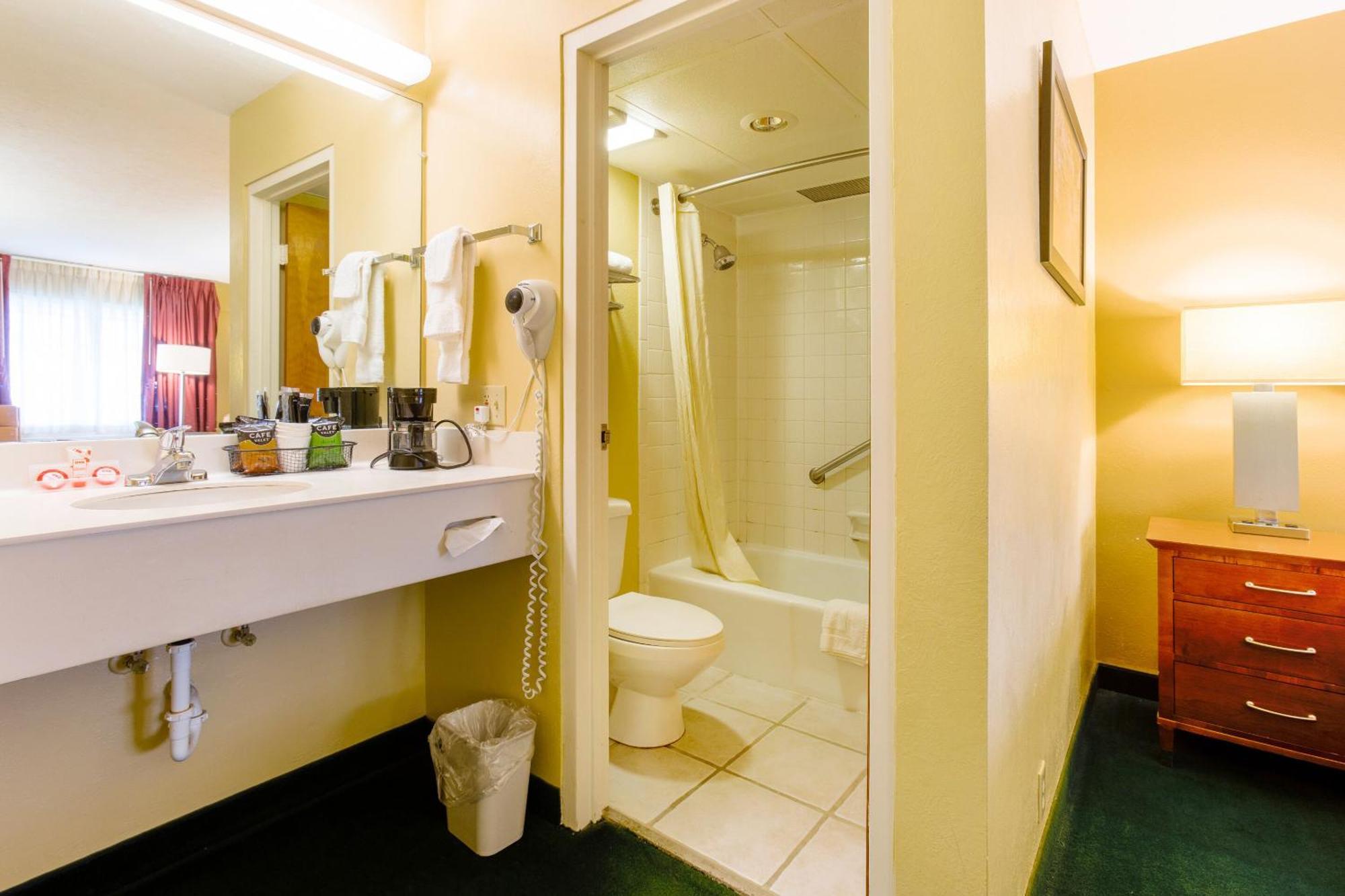 Oyo Hotel Lebanon Mo I-44 Экстерьер фото